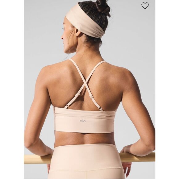 Alo - Medium - Airlift Divine Bra in Macadamia - Picture 3 of 7